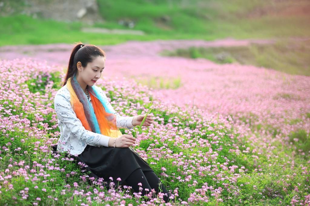 姚琛首登AAA盛典 实力斩获“New Wave” 歌手奖项